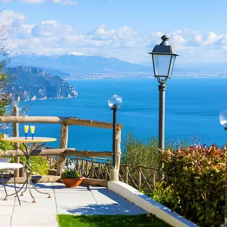 Il Giardino Di Rosa Амальфи
