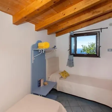 Il Giardino Di Rosa * Amalfi
