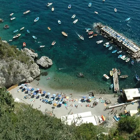 Holiday home Il Giardino Di Rosa