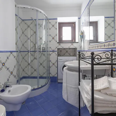 Il Giardino Di Rosa Amalfi